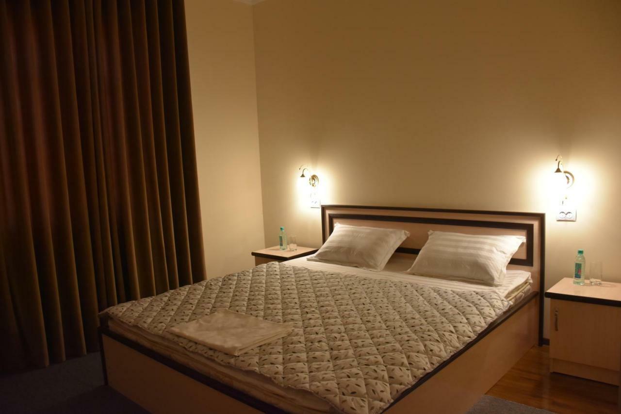 Hotel Aral Nukus Ngoại thất bức ảnh